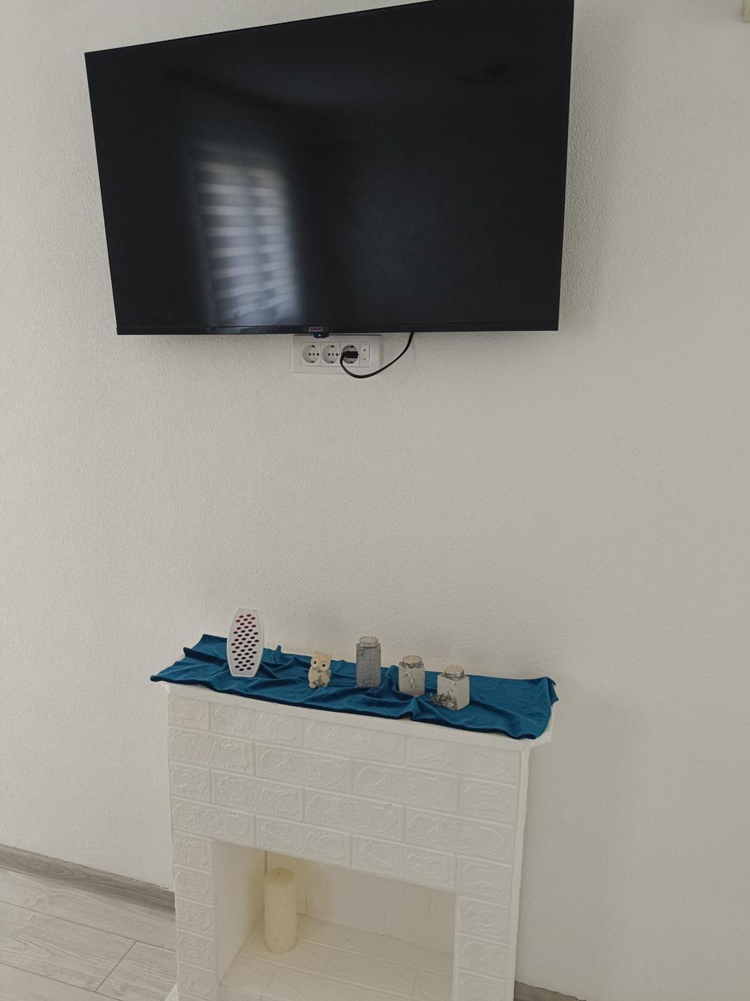 Matija Airport Apartment Mitrovici  Экстерьер фото